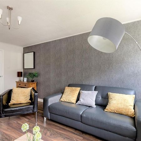 אדינבורו Stunning 1 Bed At Holyrood Palace & Arthurs Seat מראה חיצוני תמונה