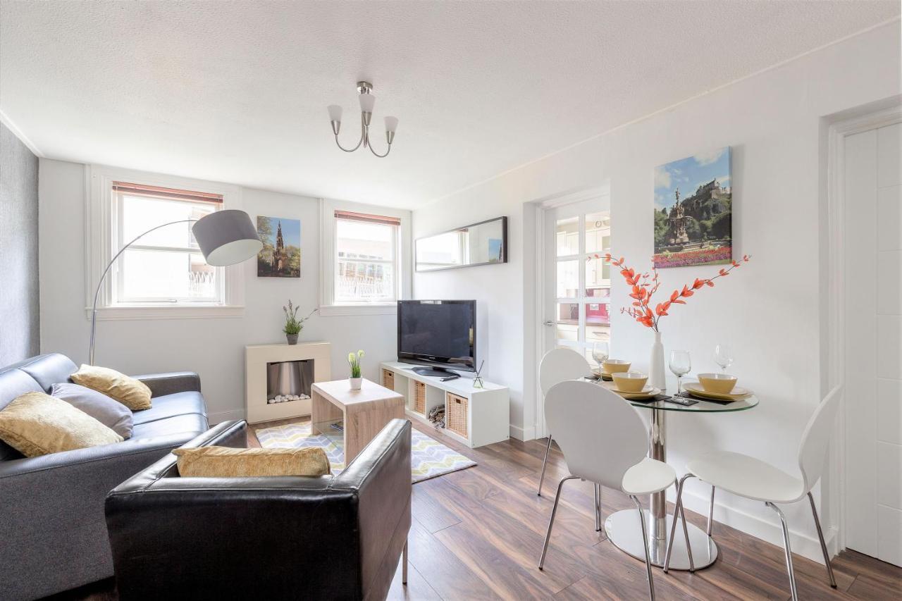 אדינבורו Stunning 1 Bed At Holyrood Palace & Arthurs Seat מראה חיצוני תמונה