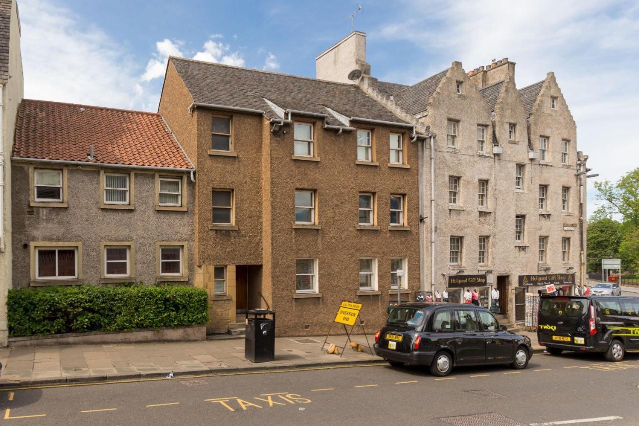 אדינבורו Stunning 1 Bed At Holyrood Palace & Arthurs Seat מראה חיצוני תמונה